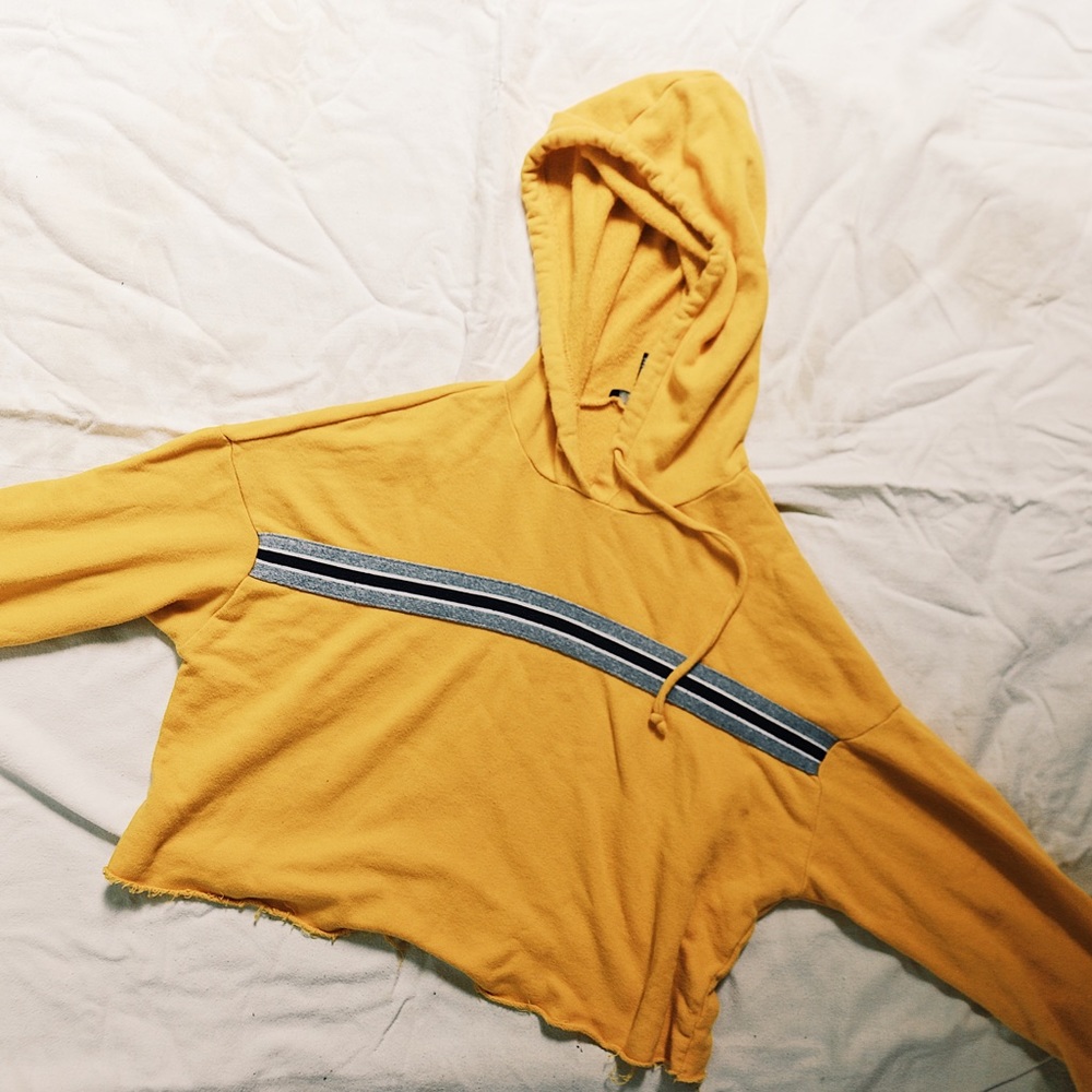 🦋 FOREVER 21 Cropped Yellow Cute Stylish Hoodie